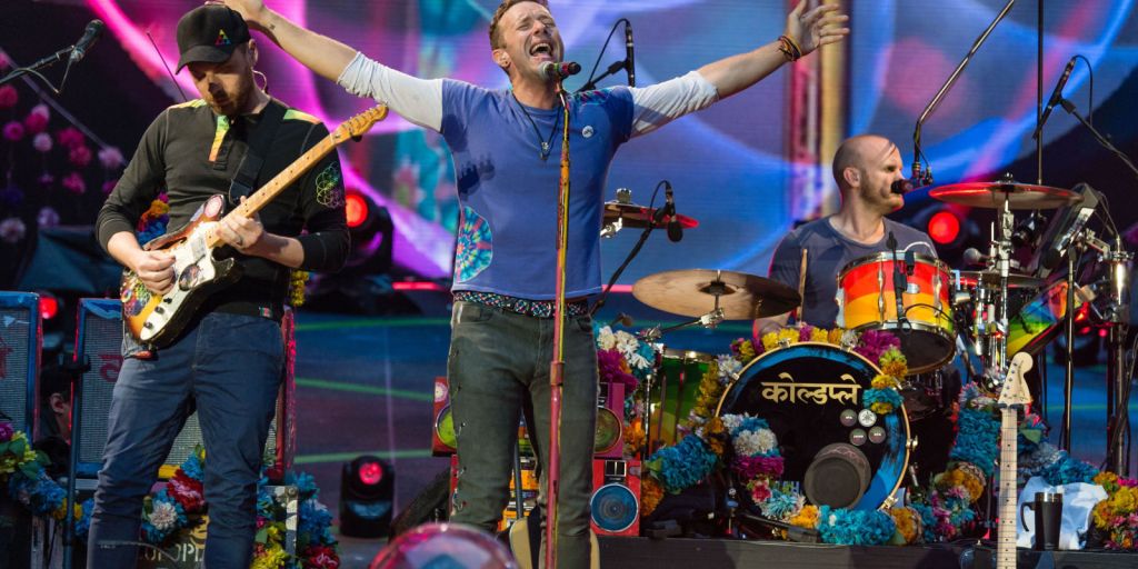 Karaoke Coldplay: When Are Backing Tracks&nbsp;OK?